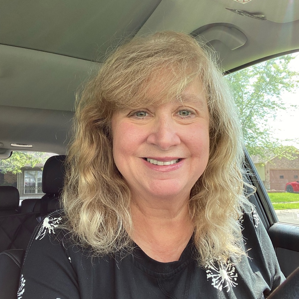 Meet your Posher, Ellen